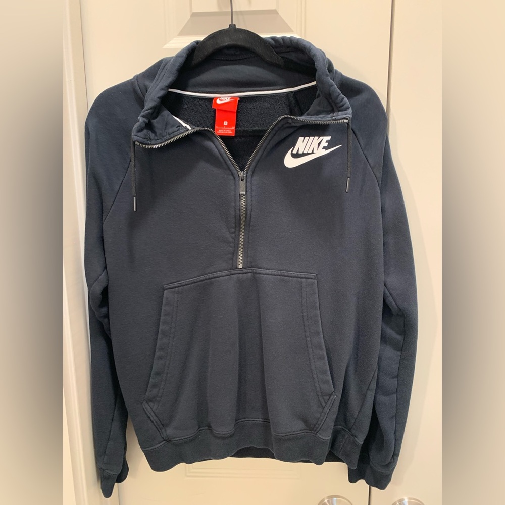 Nike black sweatshirt